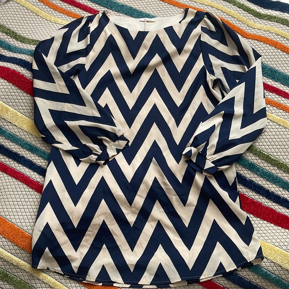 Everly | Navy & Cream Chevron Dress
